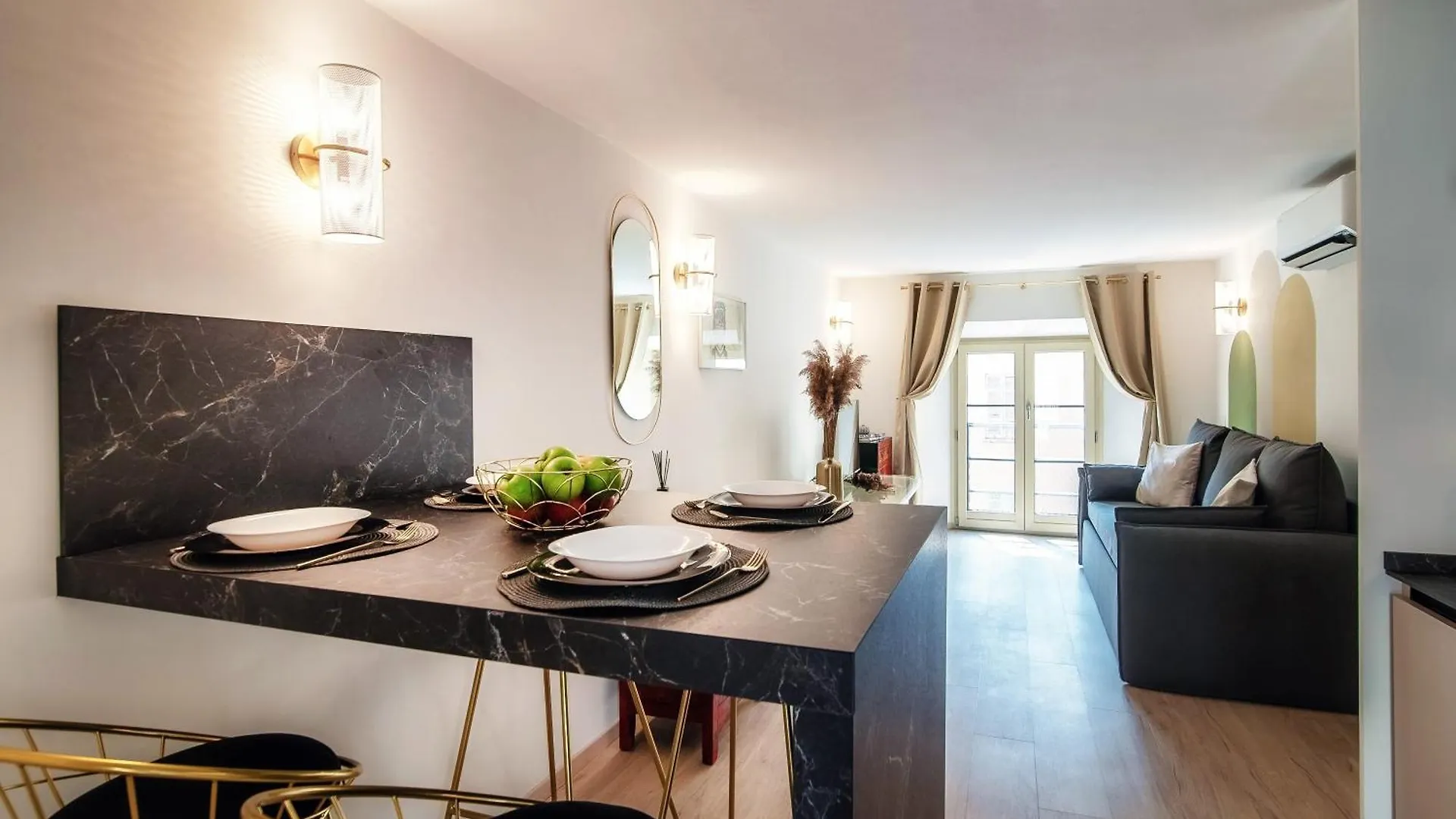 Vanity Flat - The House Of Travelers كومو إيطاليا